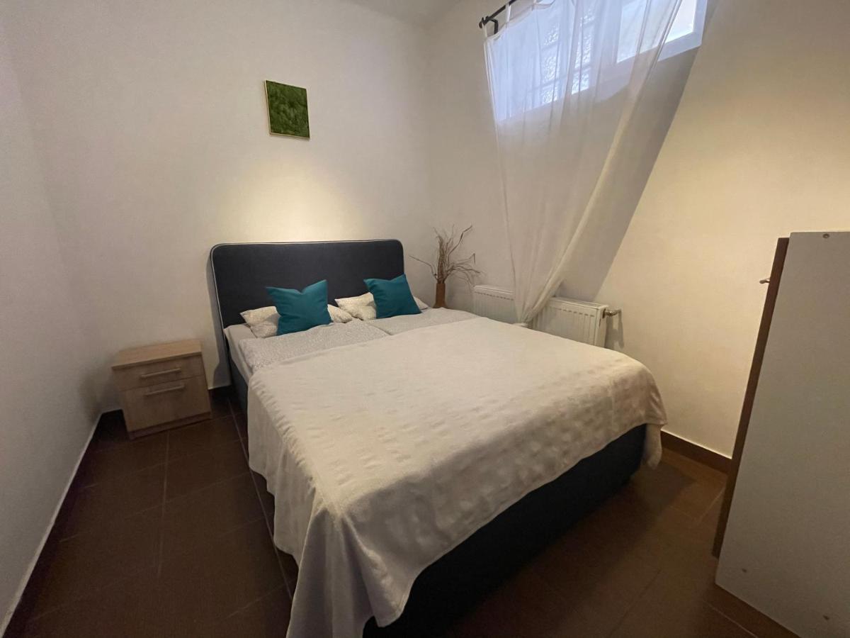 Smeraldo Villa Шиофок Экстерьер фото