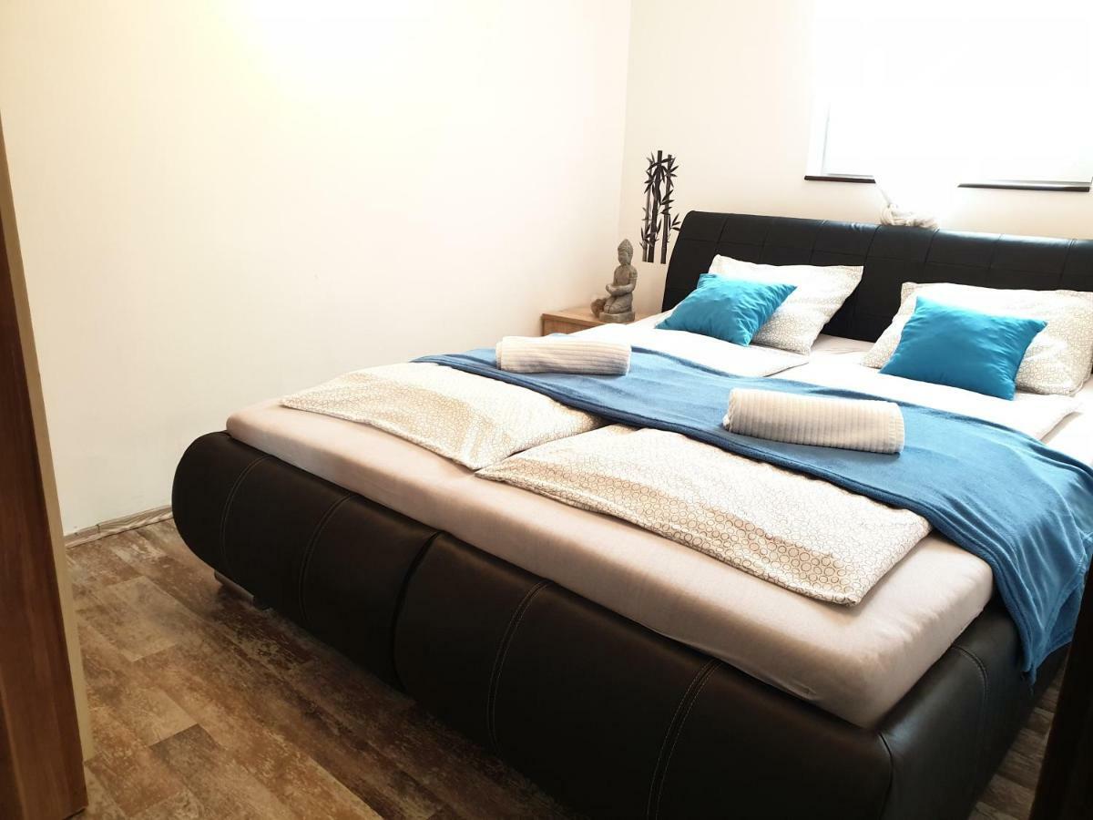 Smeraldo Villa Шиофок Экстерьер фото